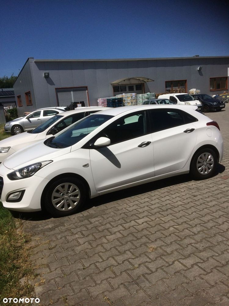 Hyundai i30 1.4 CRDi Classic + - 11