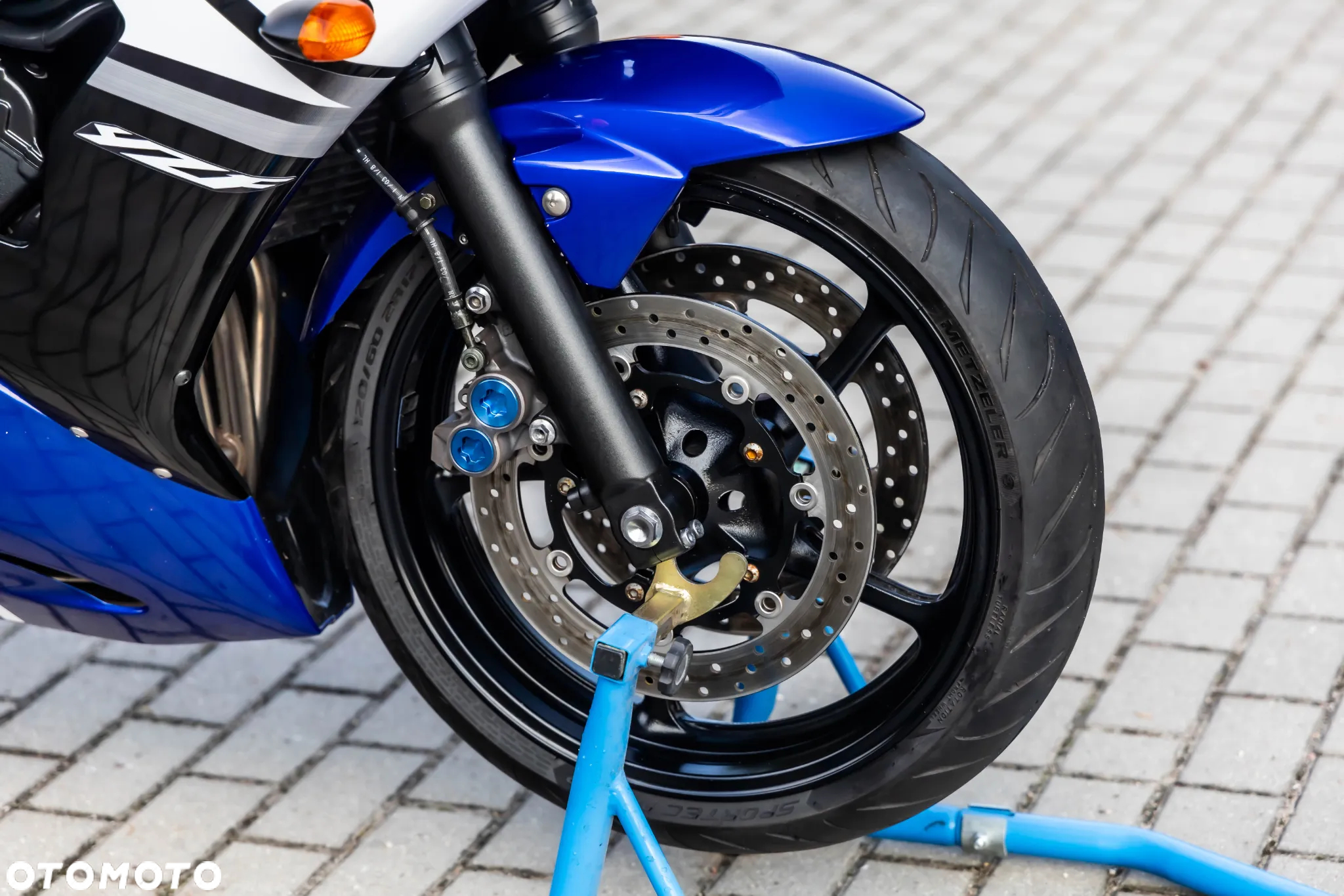 Yamaha R6 - 15