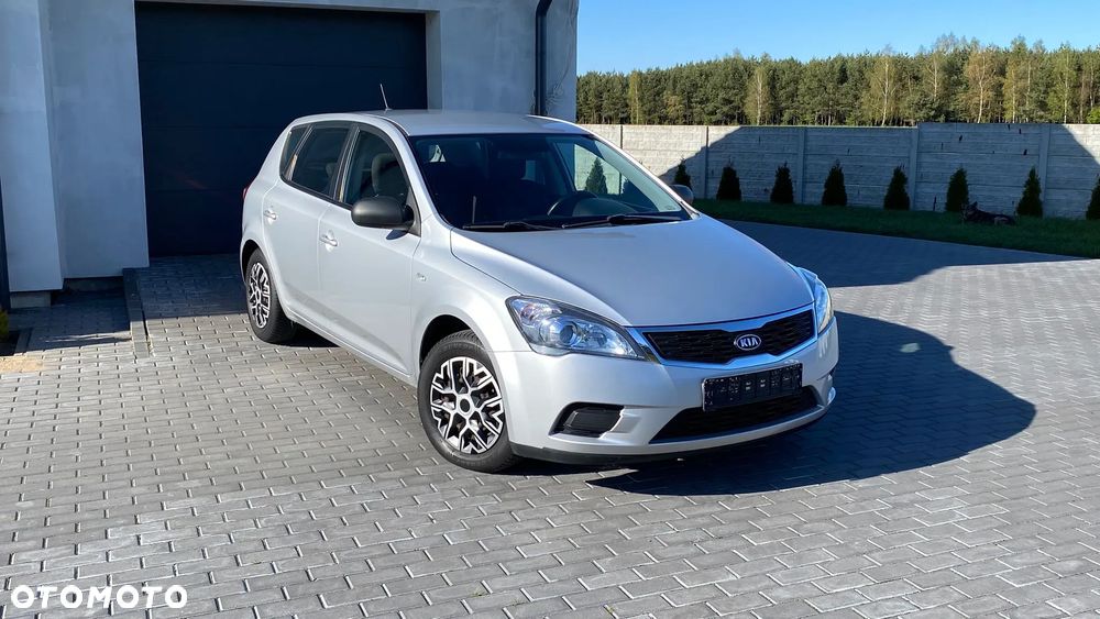 Kia Ceed 1.4 CVVT Attract - 3