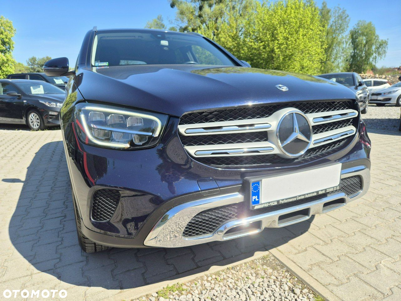 Mercedes-Benz GLC - 12