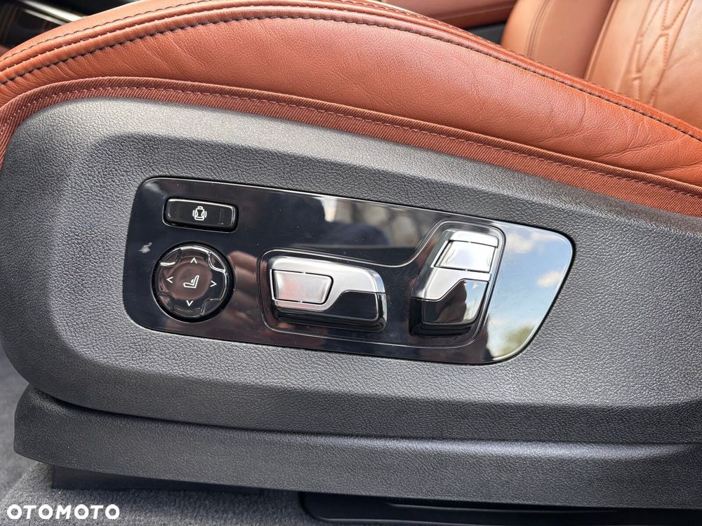 BMW X7 - 14