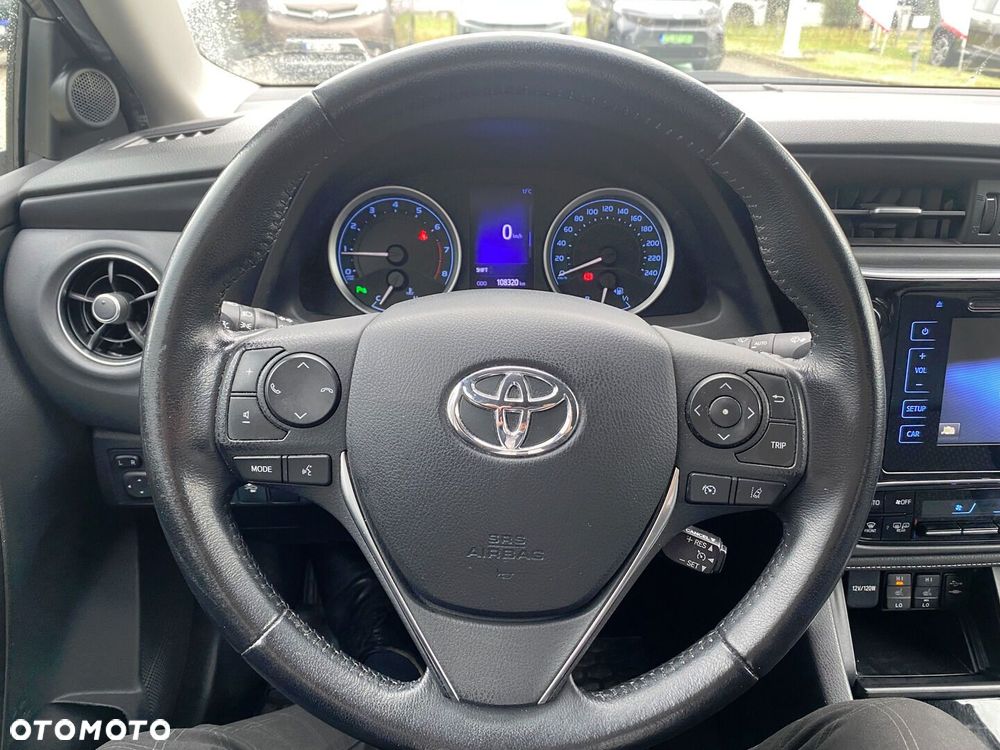 Toyota Corolla 1.6 Prestige EU6 - 6
