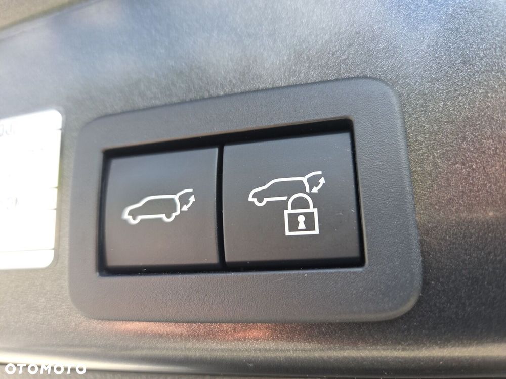Toyota Yaris Cross Hybrid 1.5 Executive AWD - 14
