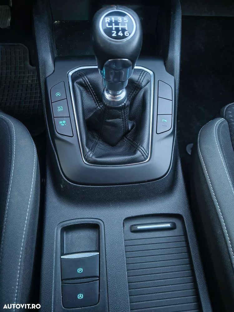 Ford Focus - 10