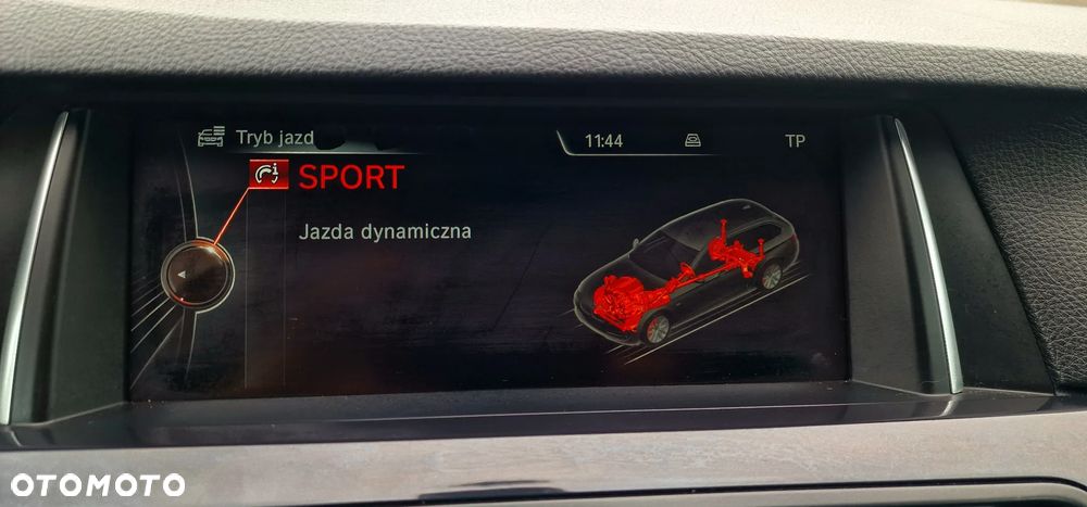 BMW Seria 5 520d Luxury Line - 34