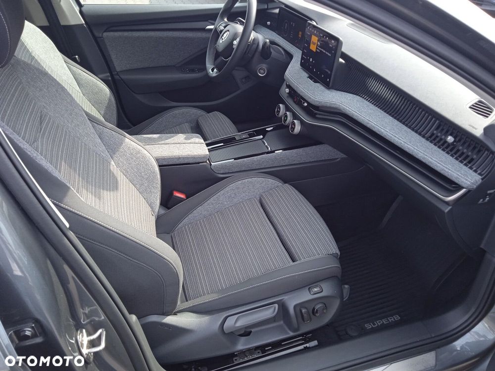 Skoda Superb 2.0 TDI SCR 4x4 Selection DSG - 16