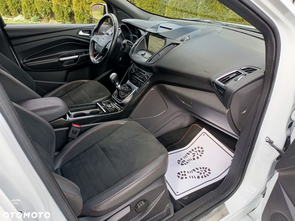 Ford Kuga 2.0 TDCi 4x2 ST-Line - 23