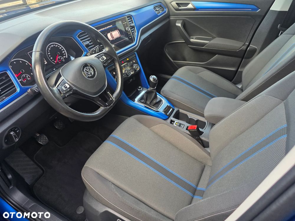 Volkswagen T-Roc - 22