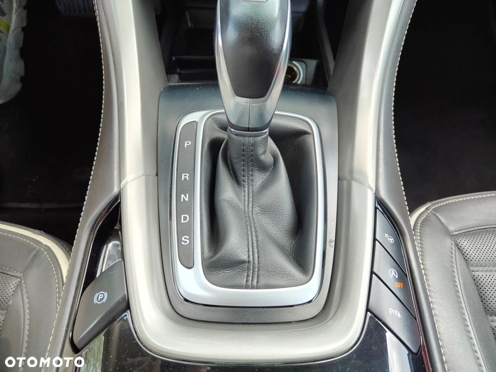 Ford Mondeo Vignale 2.0 TDCi 4WD PowerShift - 37