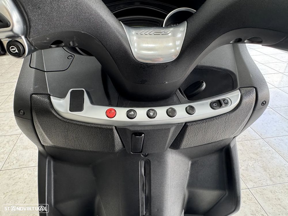 Piaggio MP3 400 HPE - 9