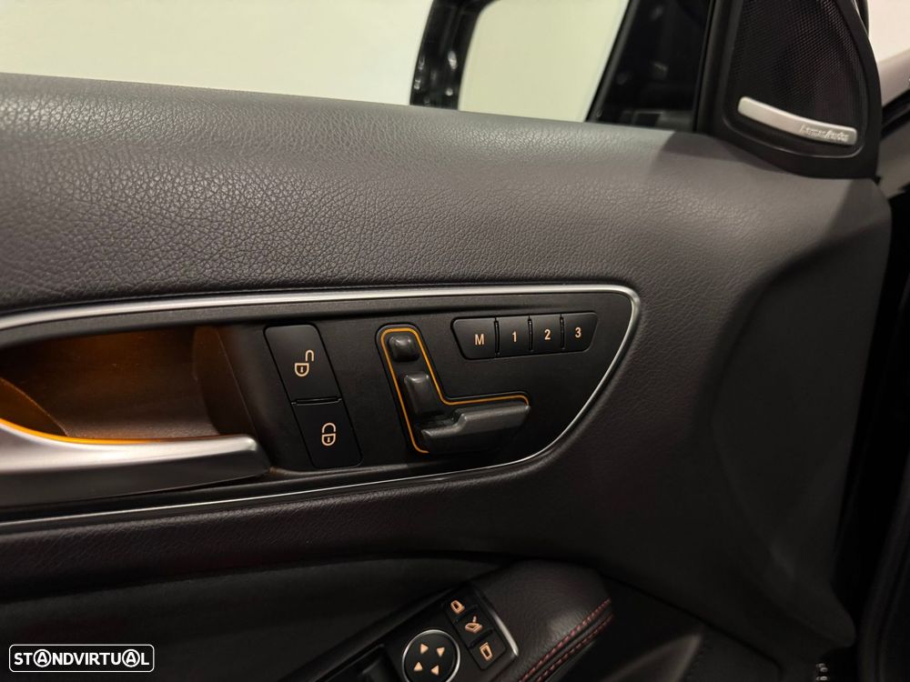 Mercedes-Benz GLA 200 - 10