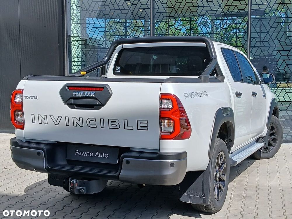 Toyota Hilux 2.8 D-4D mHEV Double Cab Invincible 4x4 - 12