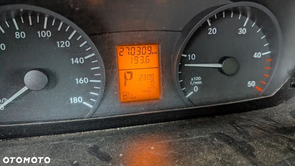 Mercedes-Benz SPRINTER - 10