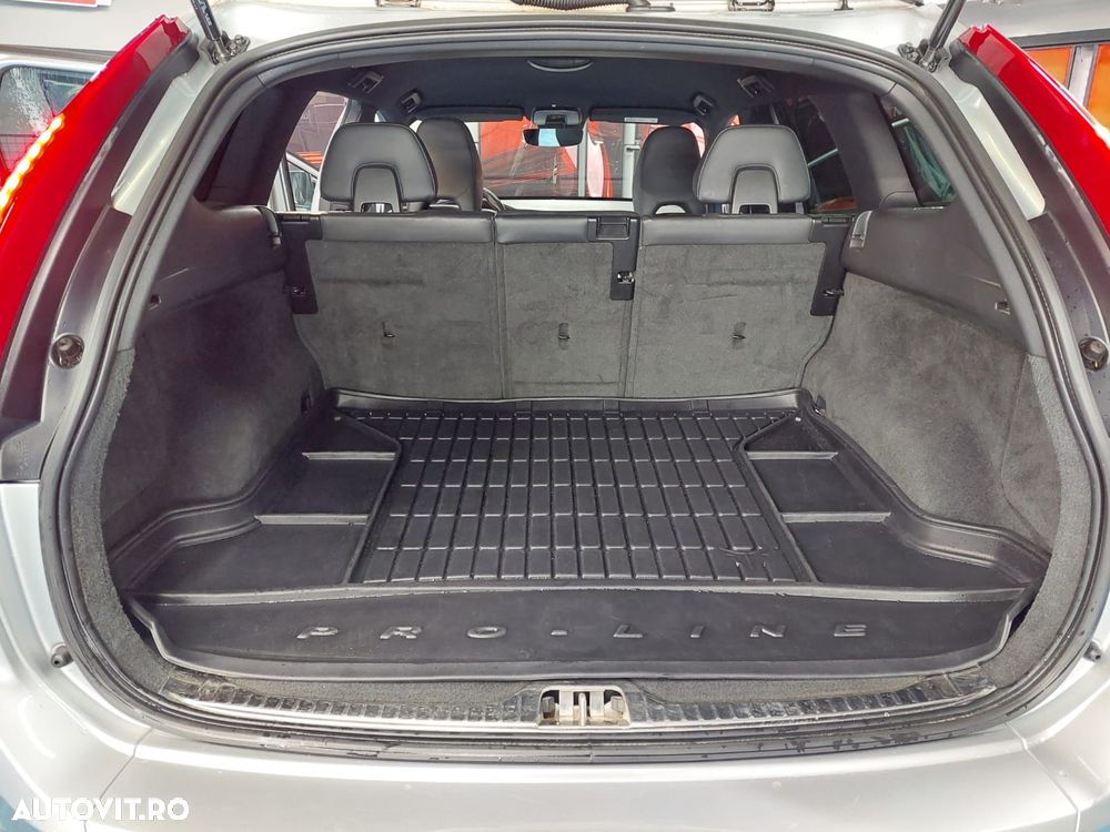 Volvo XC 60 T5 Geartronic Momentum - 9