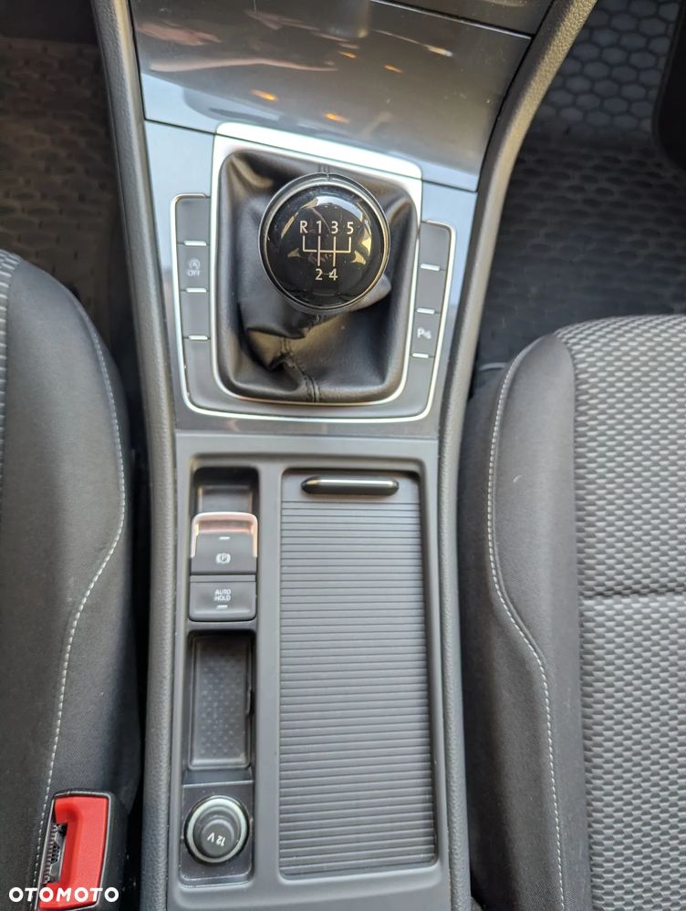 Volkswagen Golf 1.6 TDI BMT Trendline - 12