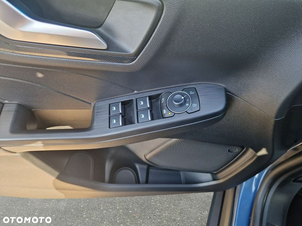 Ford Kuga - 11