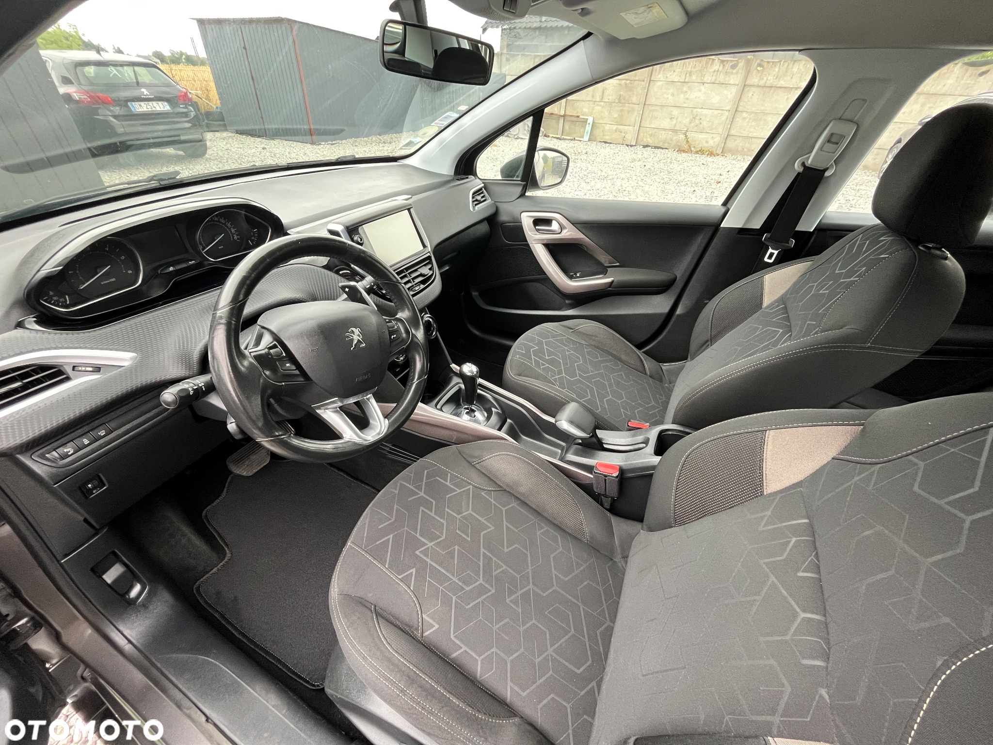 Peugeot 2008 e-HDi FAP 92 ETG6 STOP & START Allure - 10