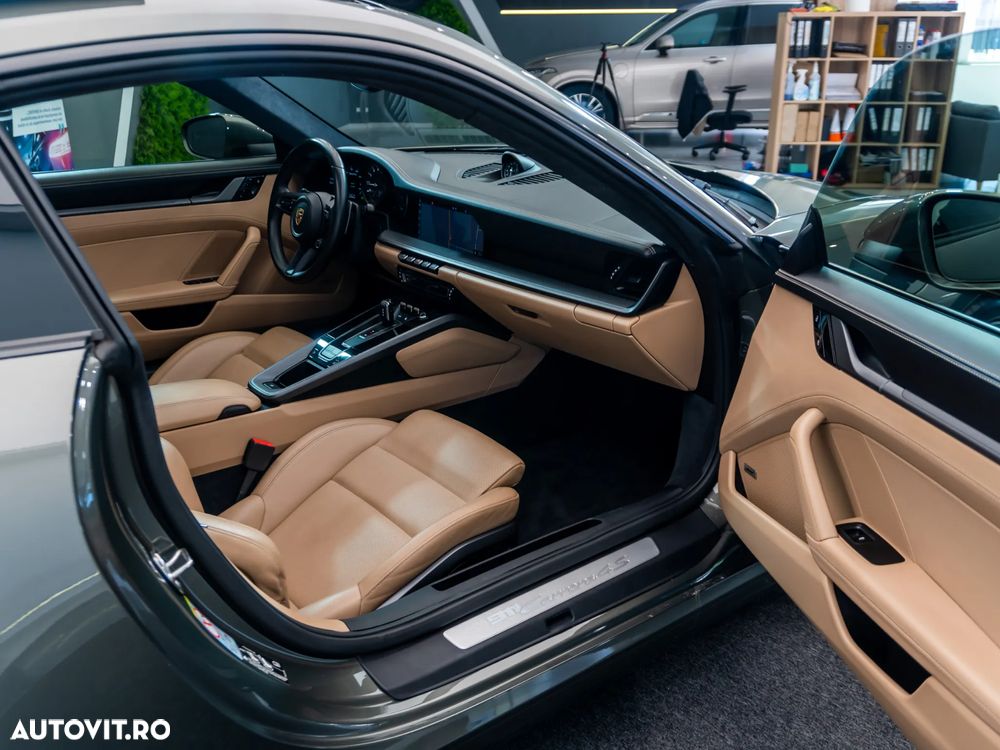 Porsche 911 4S PDK - 17