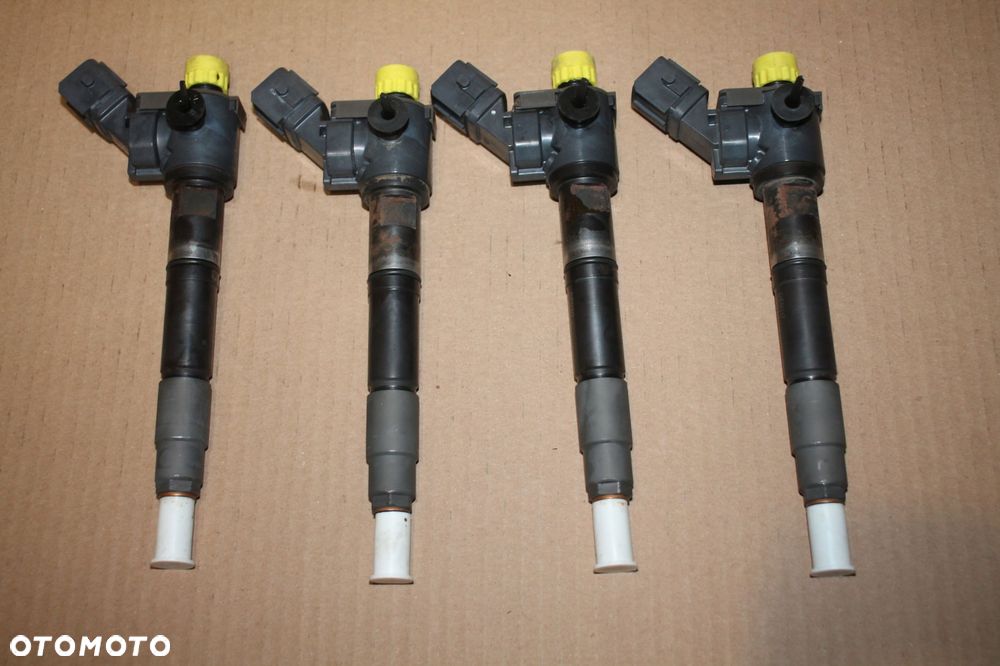 volvo v70 s80 xc70 xc60 v60 s60 v90 2.0 d4 wtryskiwacze wtryski 31405404 - 1