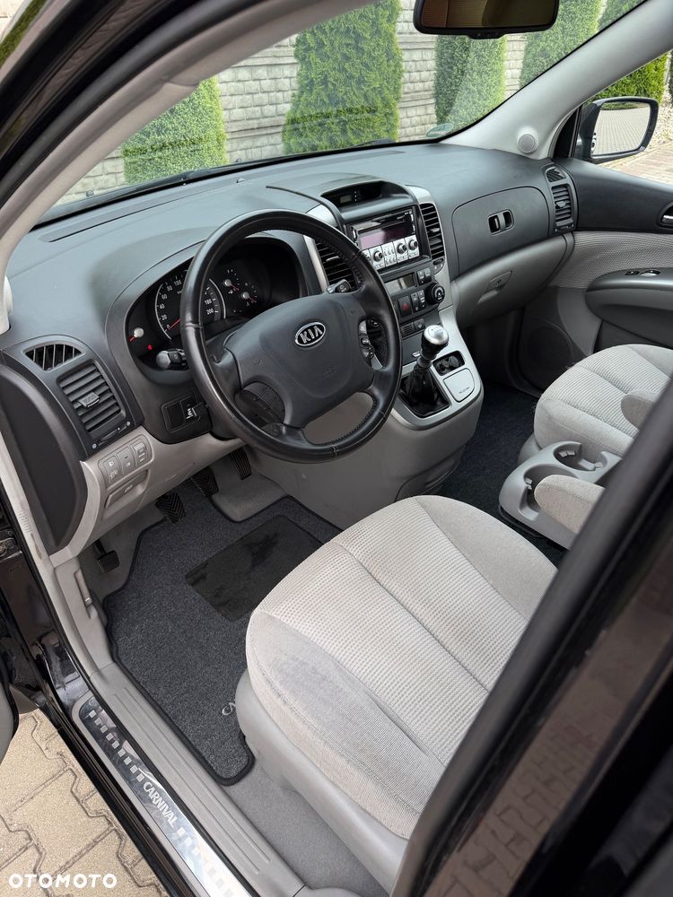 Kia Carnival 2.9 CRDi Tour - 18