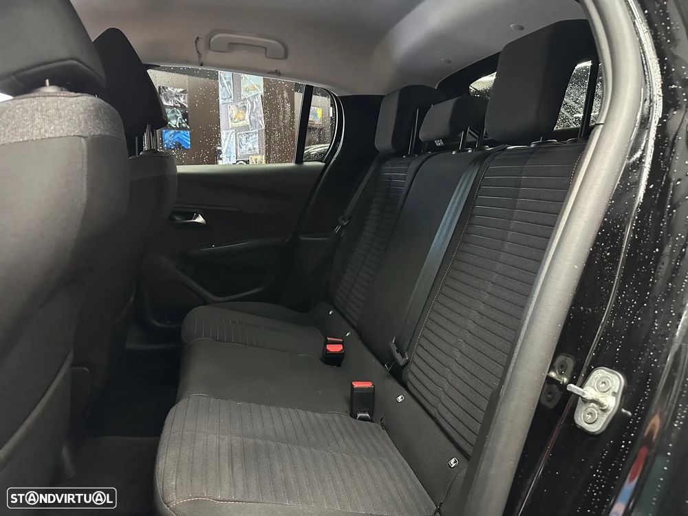 Peugeot 208 1.2 PureTech Active Pack - 10