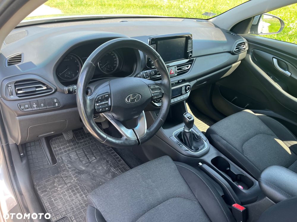 Hyundai i30 1.5 DPI Smart - 9
