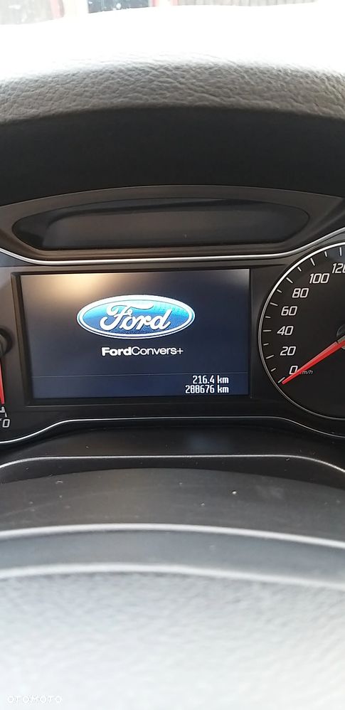 Ford Galaxy - 26