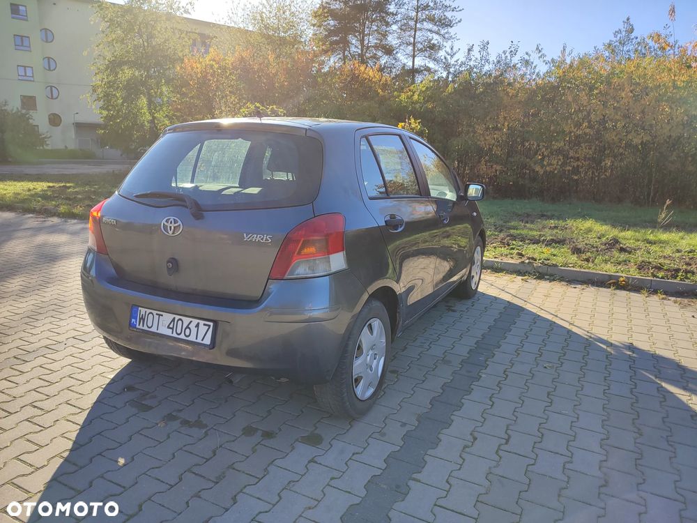 Toyota Yaris 1.33 Sol - 2