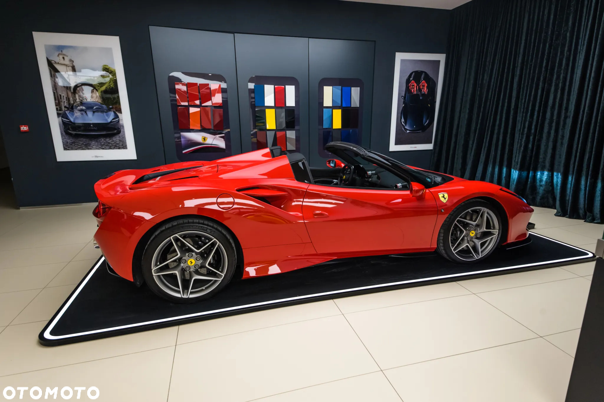 Ferrari F8 Spider - 32