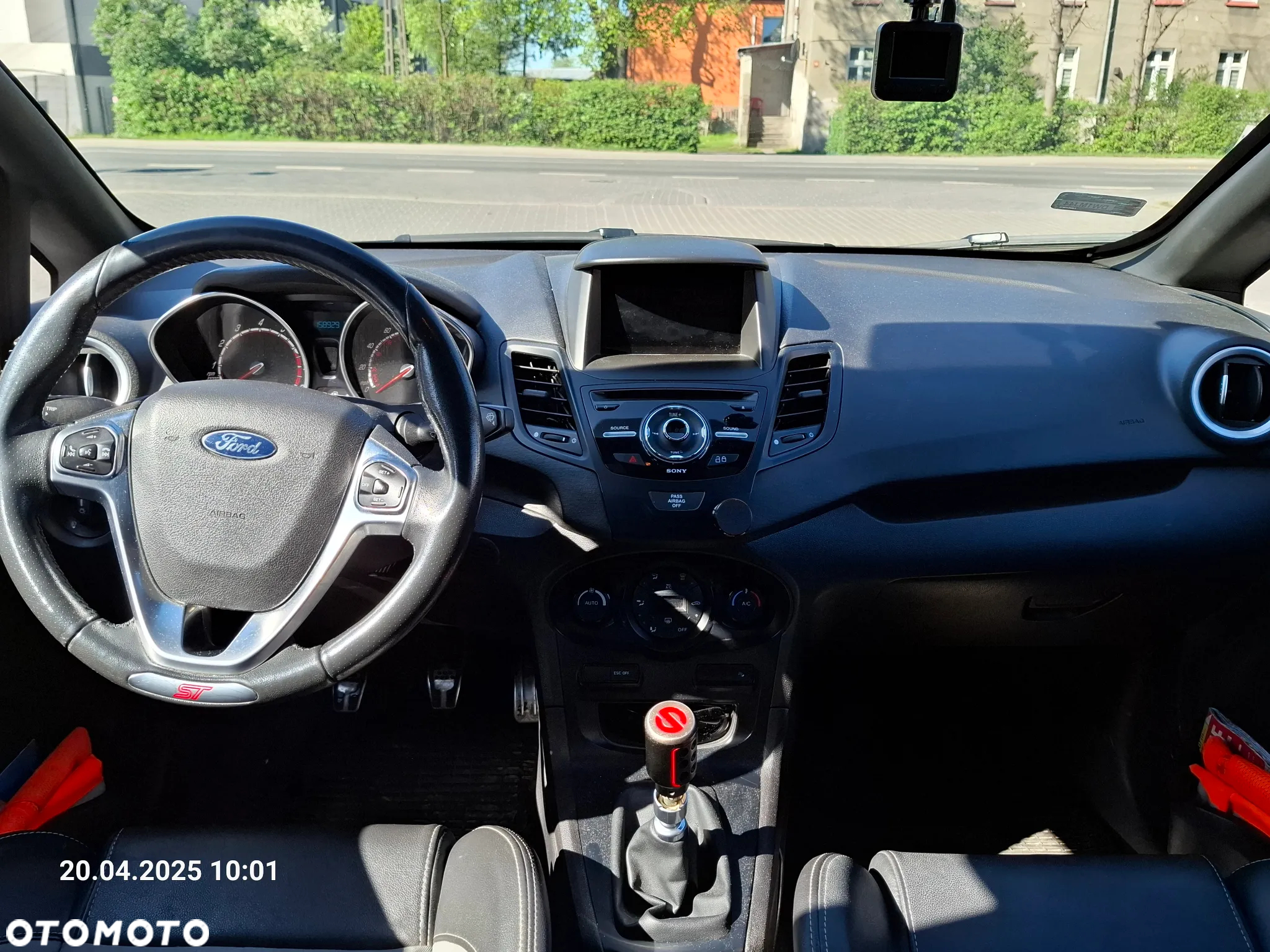 Ford Fiesta ST - 12