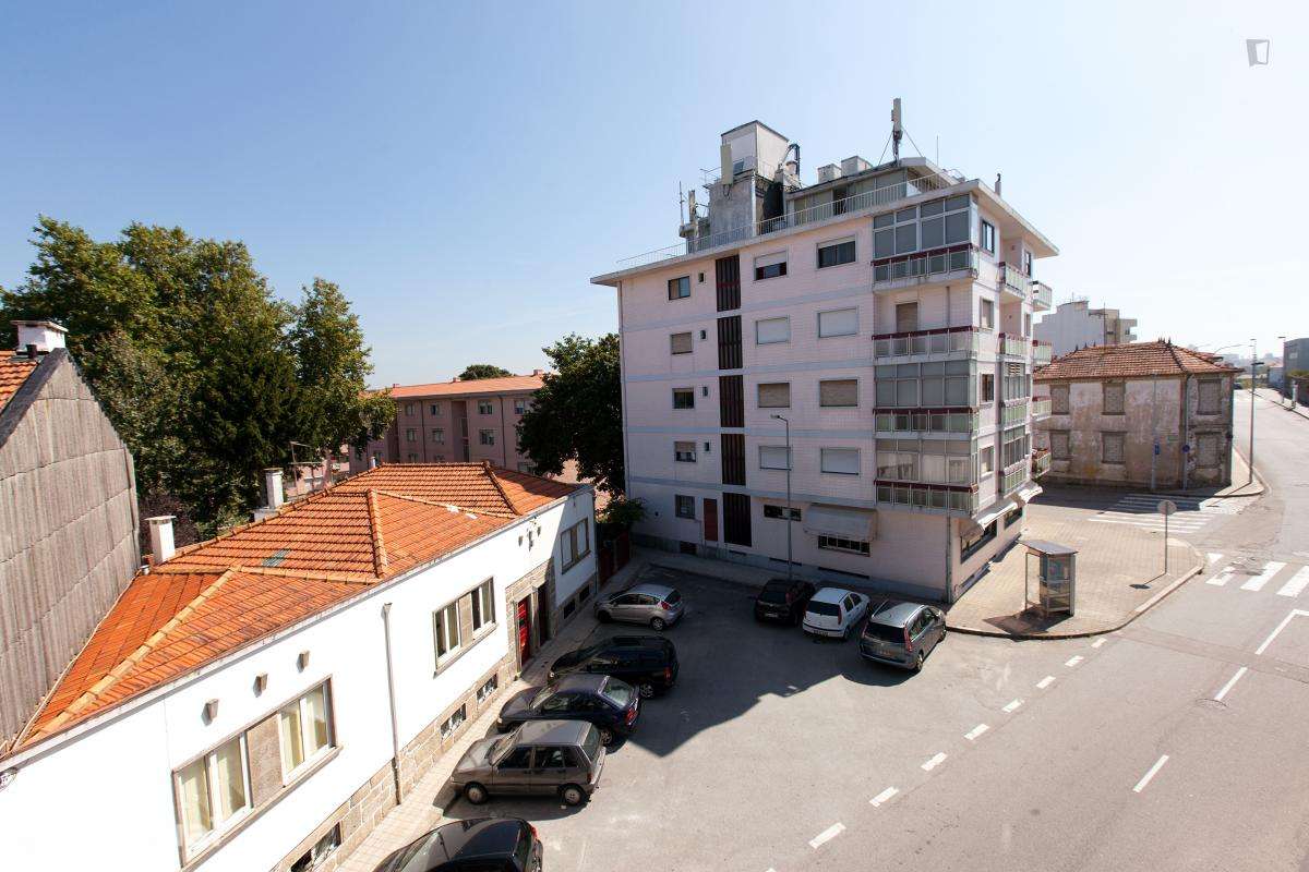 Quarto - localizado em Paranhos Porto - Grande imagem: 5/18