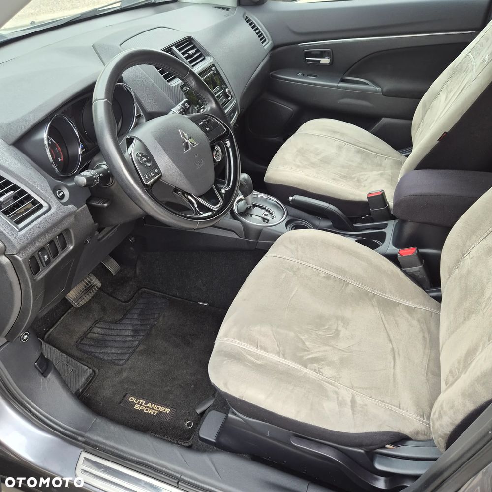 Mitsubishi ASX - 18