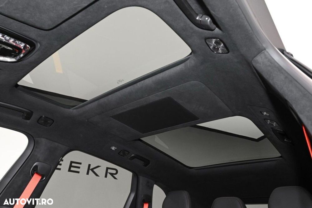 Zeekr 8X - 16