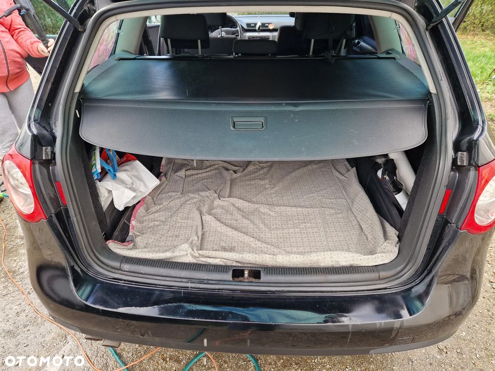 Volkswagen Passat 2.0 TDI DPF Comfortline - 24