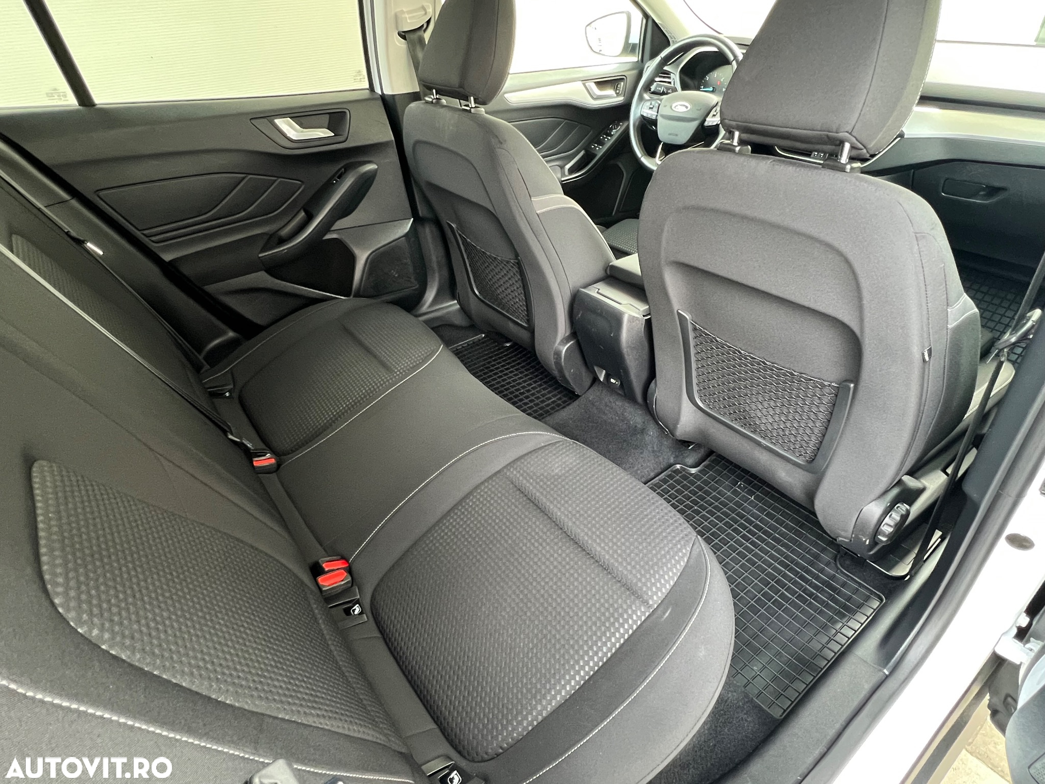 Ford Focus Turnier 1.5 EcoBlue Start-Stopp-System Aut. COOL&CONNECT - 34