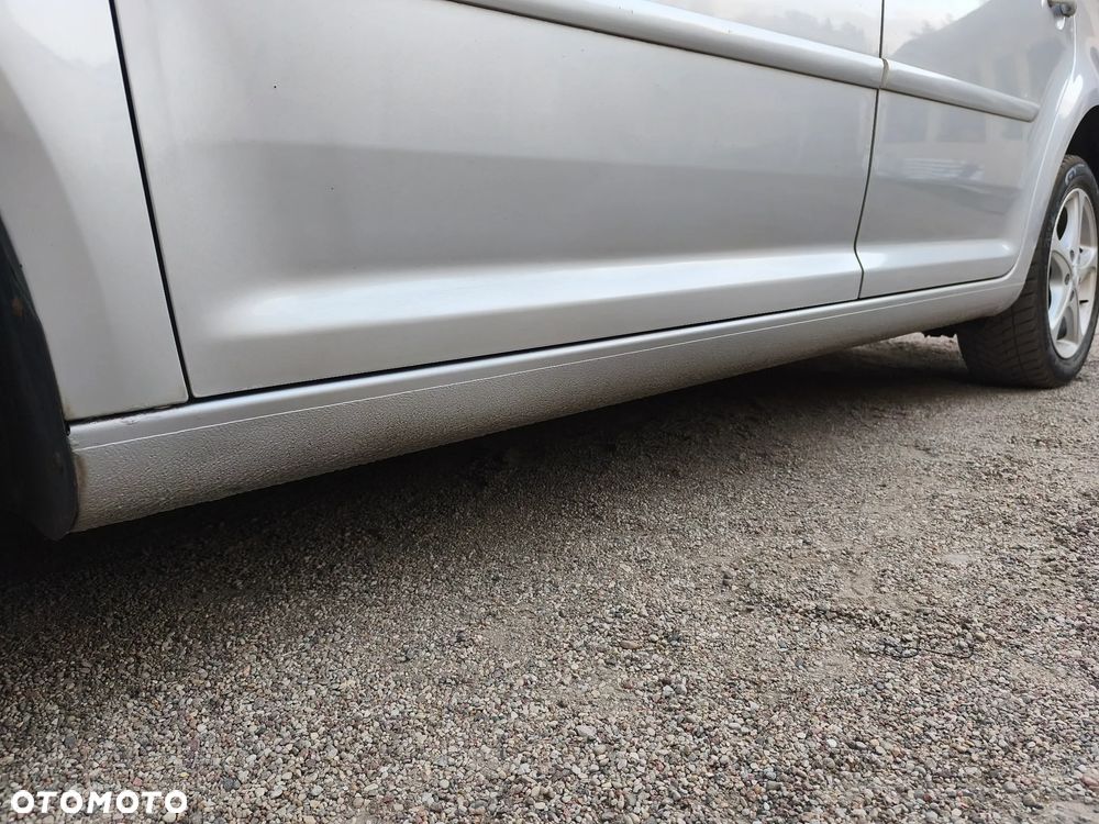 Volkswagen Touran 1.9 TDI DPF Trendline - 14
