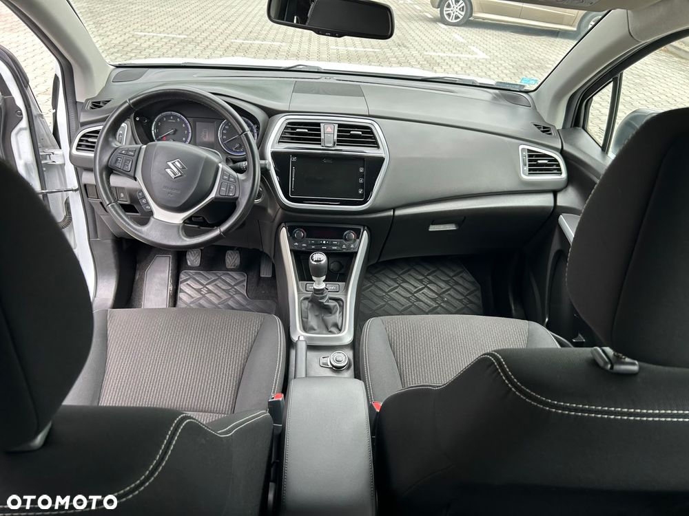 Suzuki SX4 S-Cross - 13