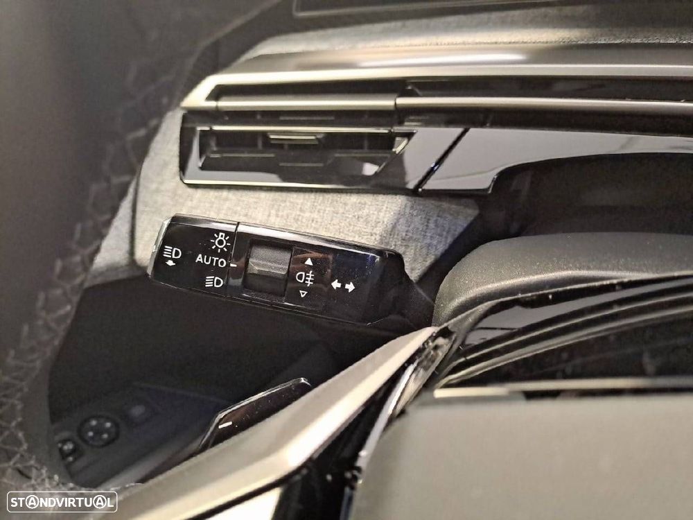 Peugeot 5008 1.2 Hybrid Allure e-DCS6 - 14