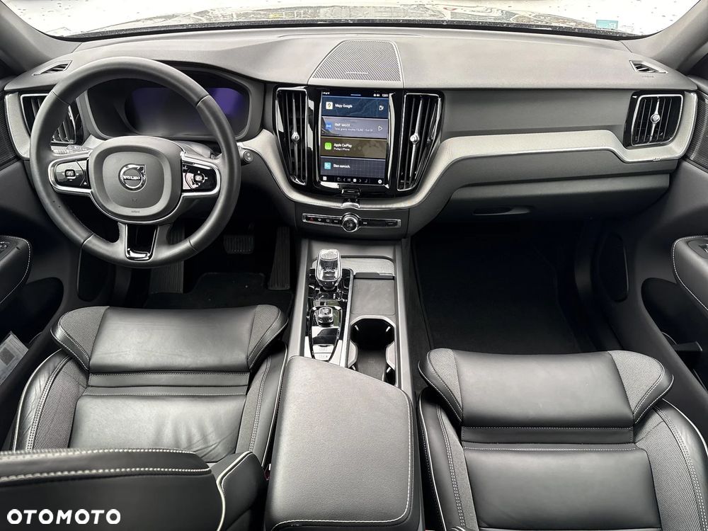 Volvo XC 60 B4 B Plus Dark - 13
