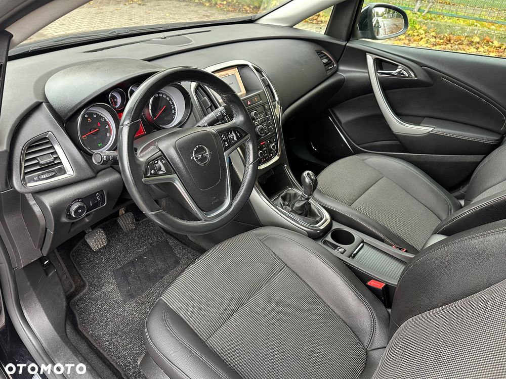 Opel Astra 1.4 Cosmo - 7