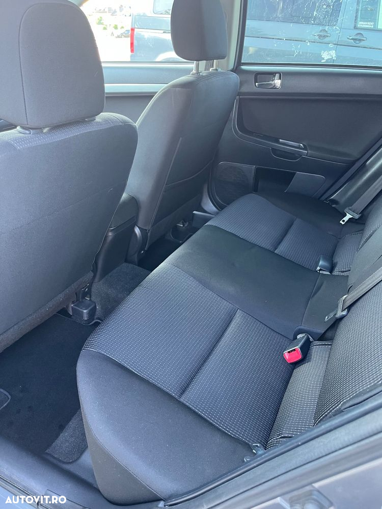 Mitsubishi Lancer - 14