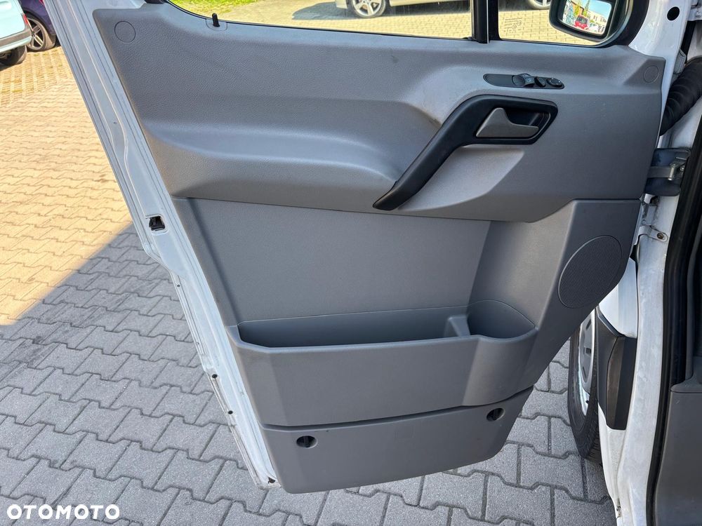 Mercedes-Benz SPRINTER - 14