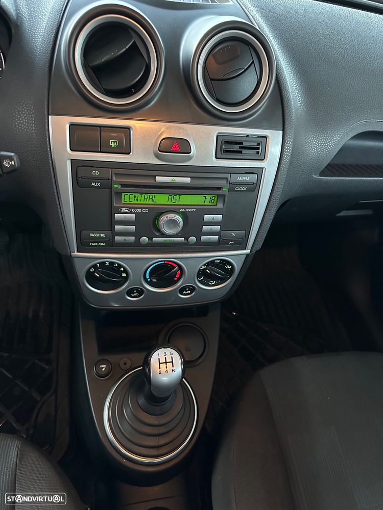 Ford Fiesta 1.25 First Edition - 11