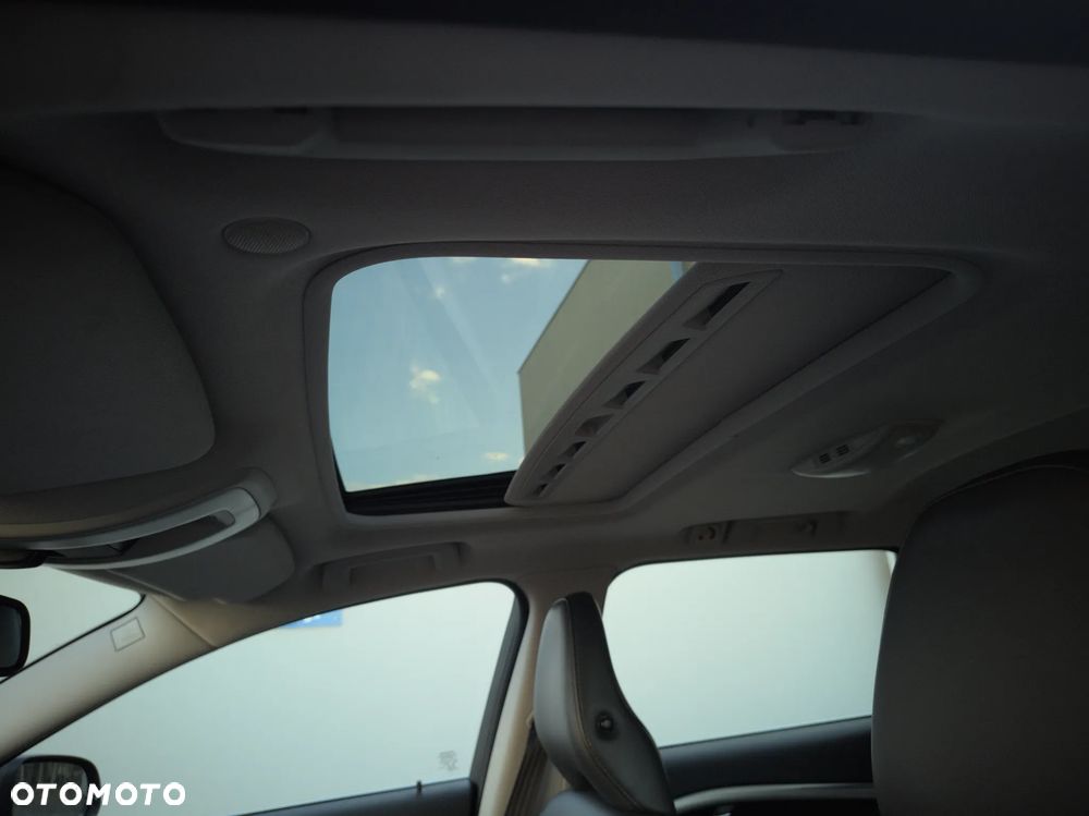 Volvo V70 D4 Summum - 12
