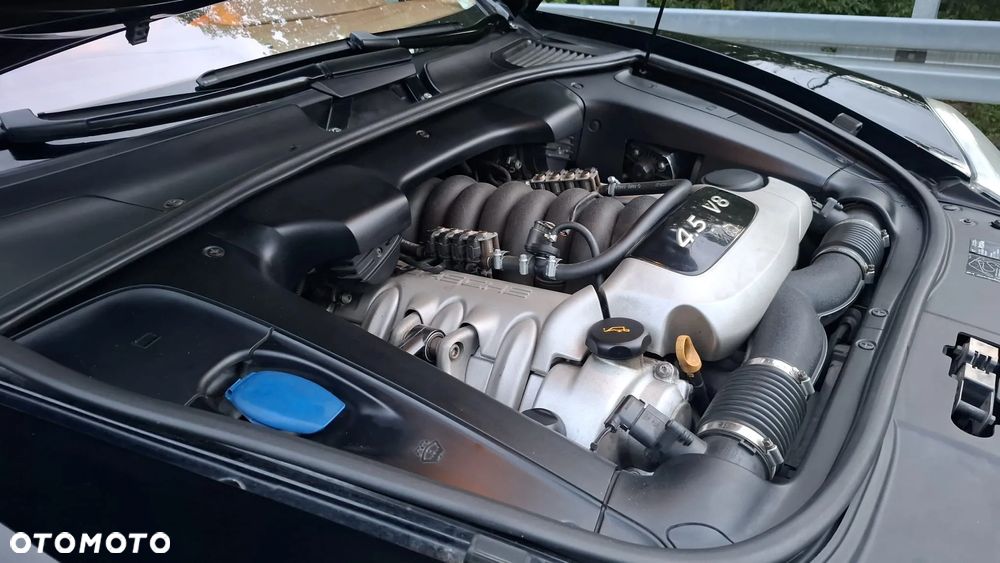 Porsche Cayenne S Tiptronic - 35
