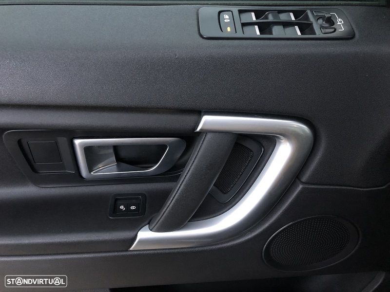 Land Rover Discovery Sport 2.0 eD4 HSE - 11