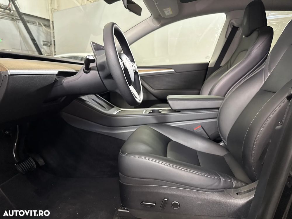 Tesla Model Y RWD - 22