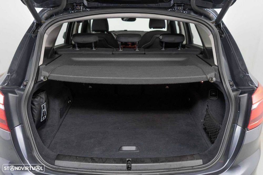 BMW 225xe Active Tourer Advantage - 11