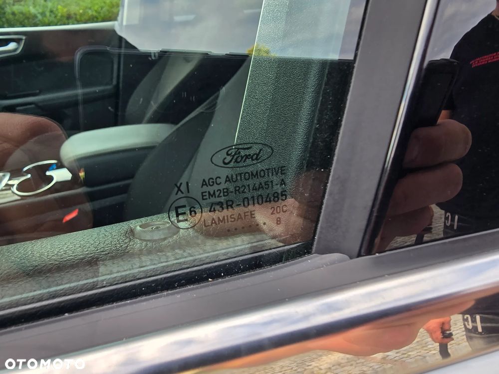Ford S-Max 2.0 EcoBlue Titanium - 26