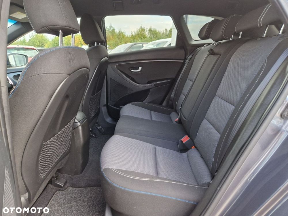 Hyundai i30 1.6 CRDI DCT Passion - 8